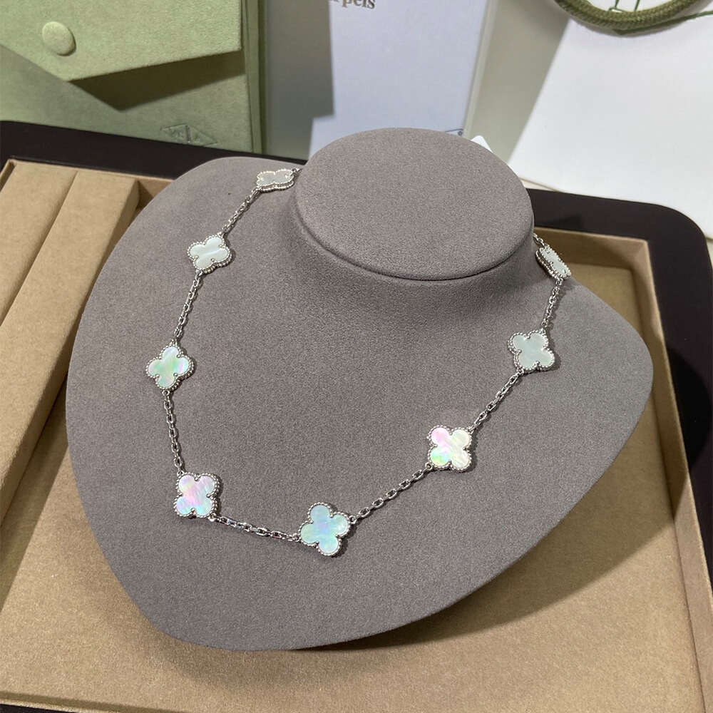 V*n Cl**f & Arpels Necklace