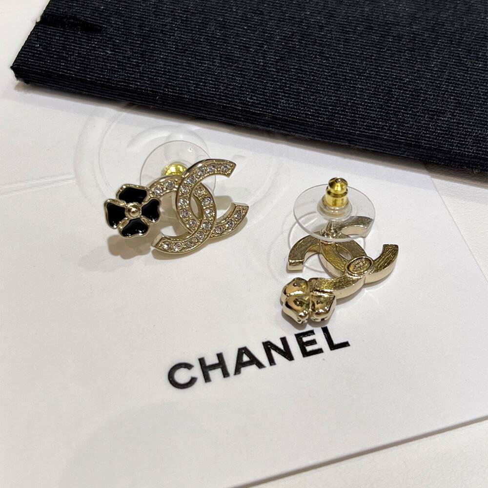 Ch**el D1am0nd EARRINGS