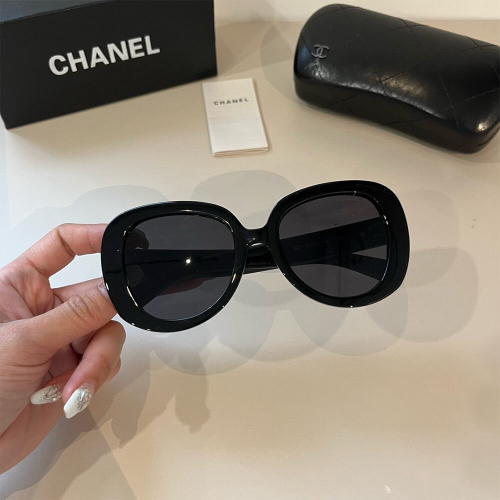 Ch**el SUNGLASSES