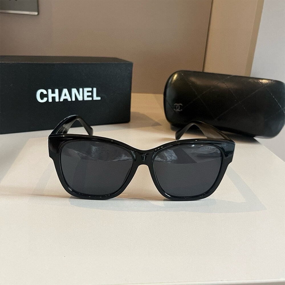 Ch**el SUNGLASSES