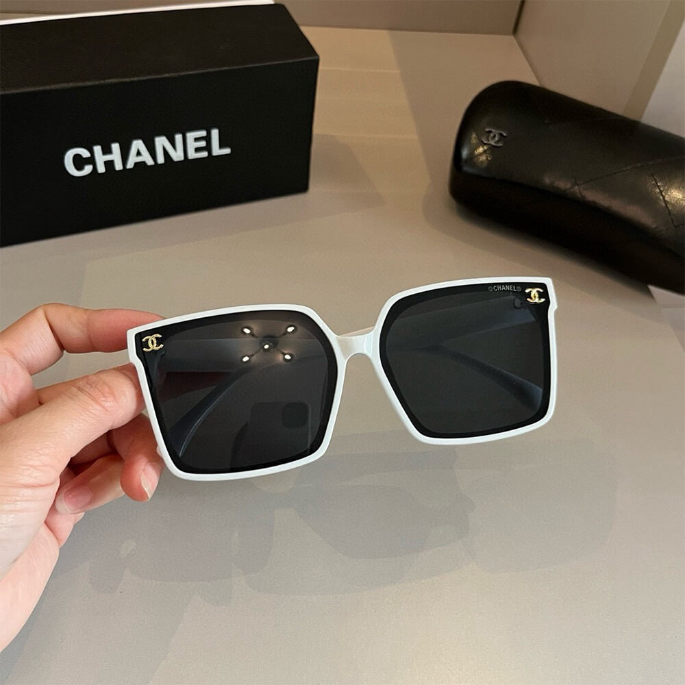 Ch**el SUNGLASSES