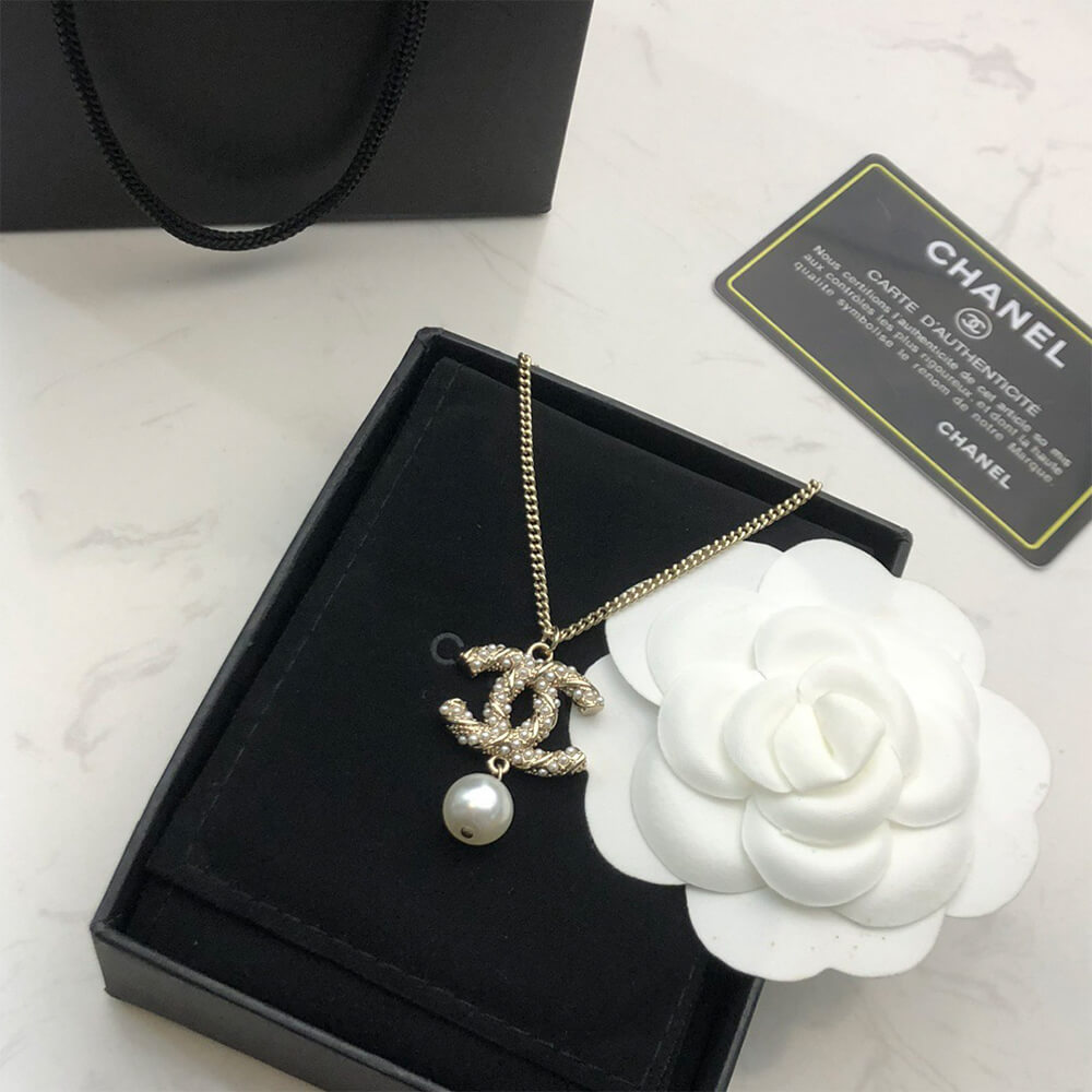 Ch**el Necklace