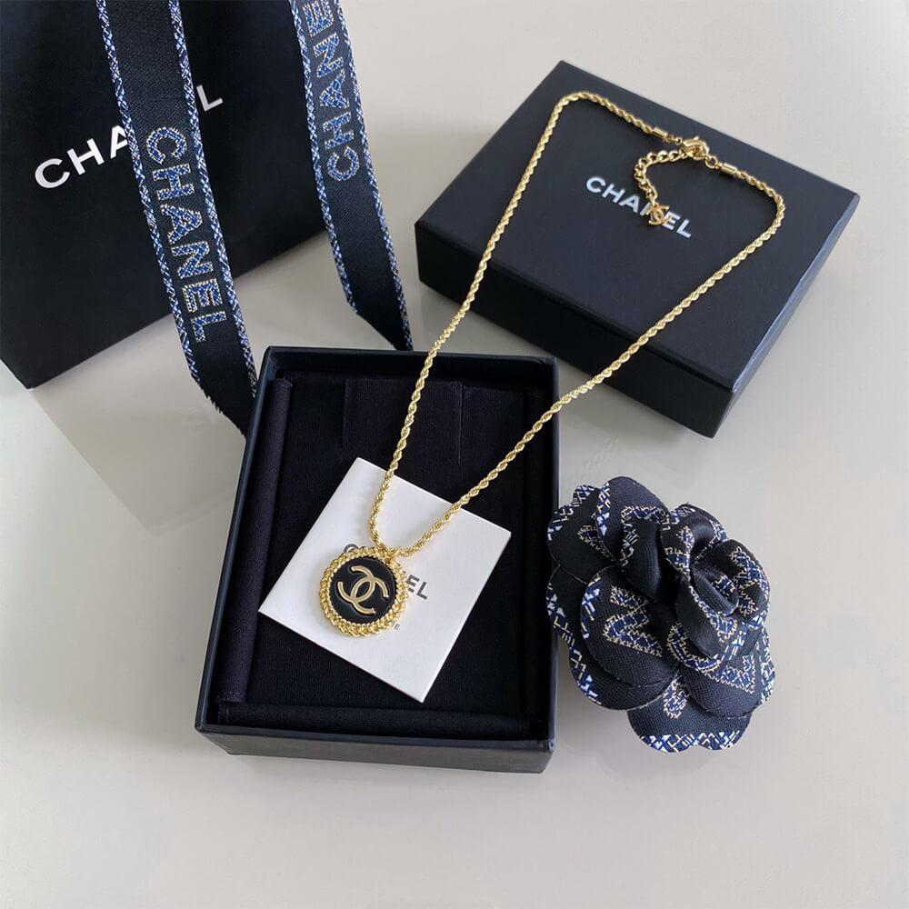 Ch**el Necklace