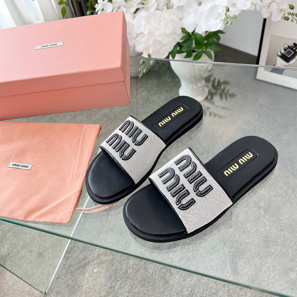 M1um1u Canvas and leather slides