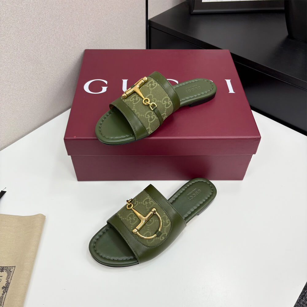Gvc*1 Women’s slide sandal with Horsebit