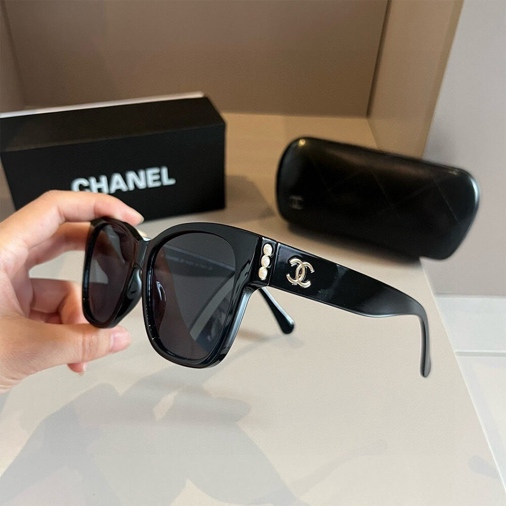 Ch**el SUNGLASSES