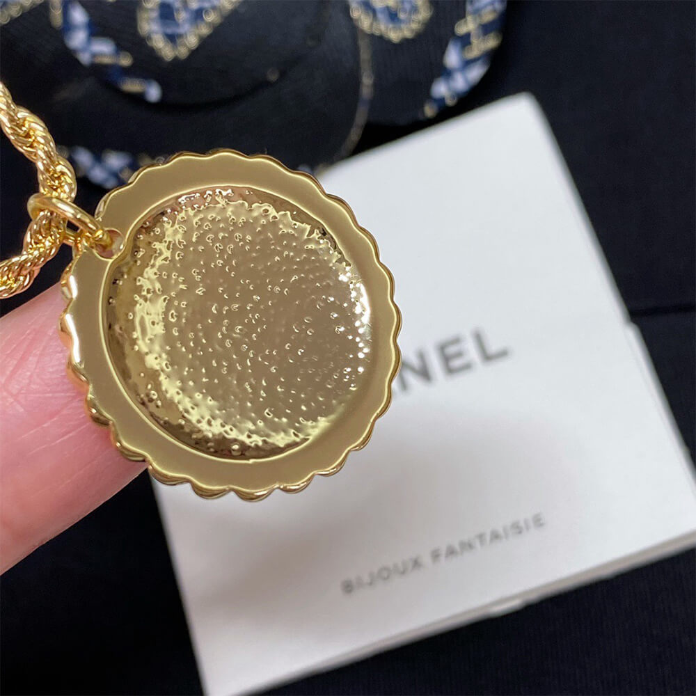 Ch**el Necklace