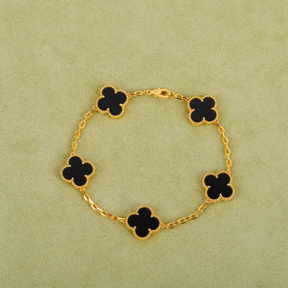 V*n Cl**f & Aepels Vintage Alhambra bracelet, 5 motifs