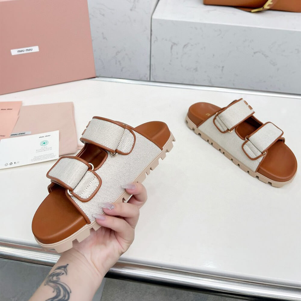 M1um1u Canvas slides