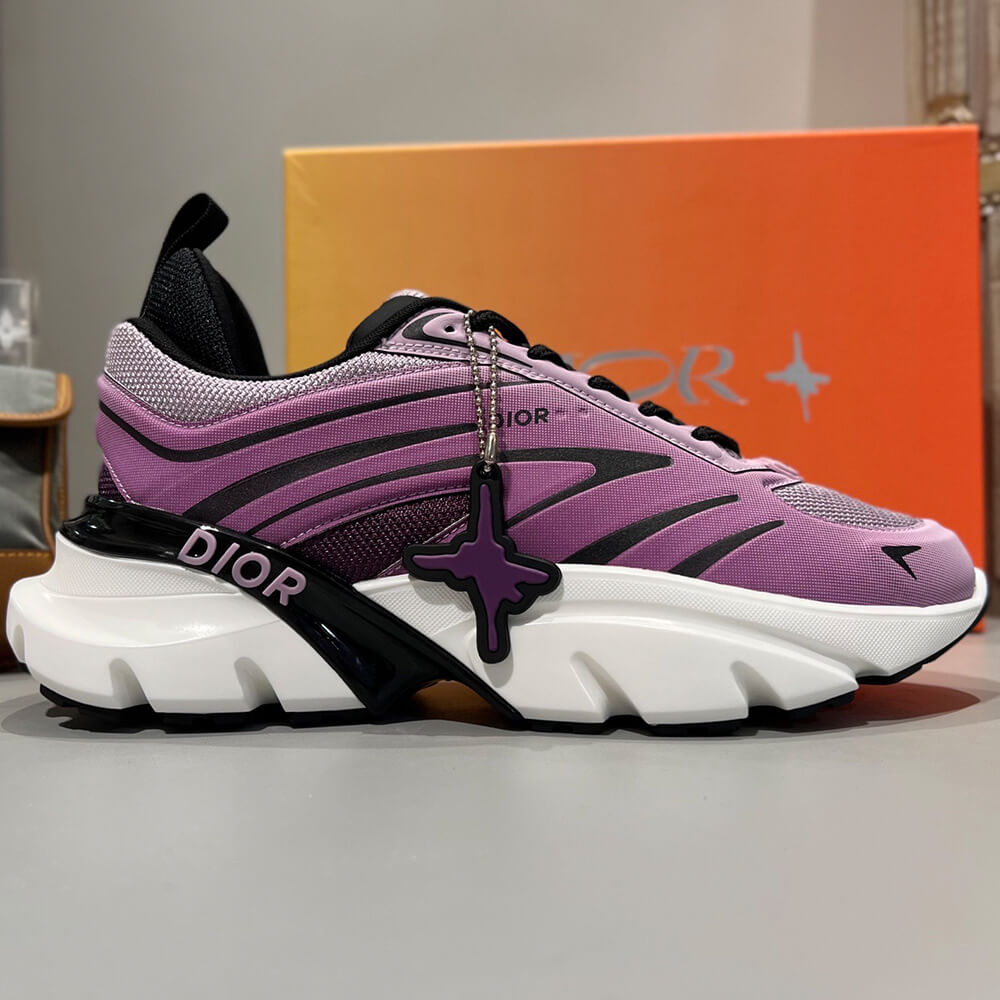 D10r  B44 Blade Sneaker