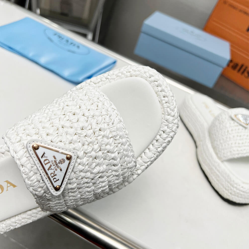 Pra*a Crochet flatform slides