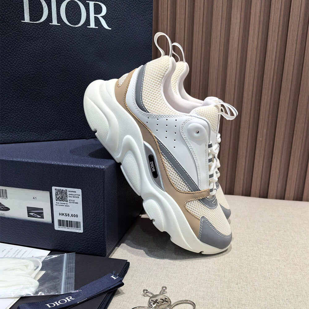 D10r  B22 Sneaker