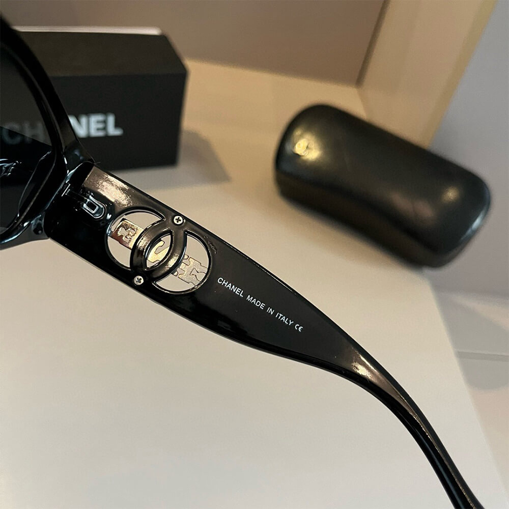 Ch**el SUNGLASSES
