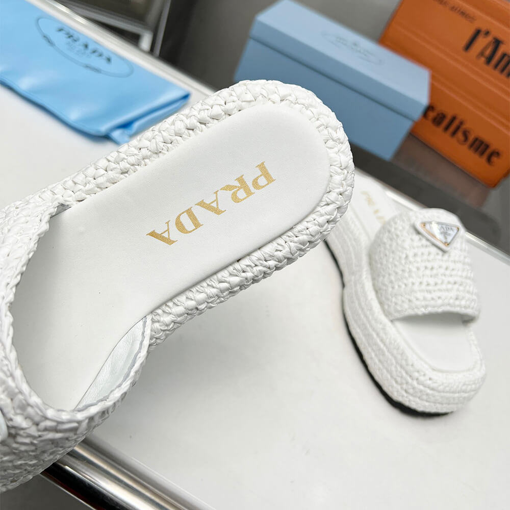 Pra*a Crochet flatform slides