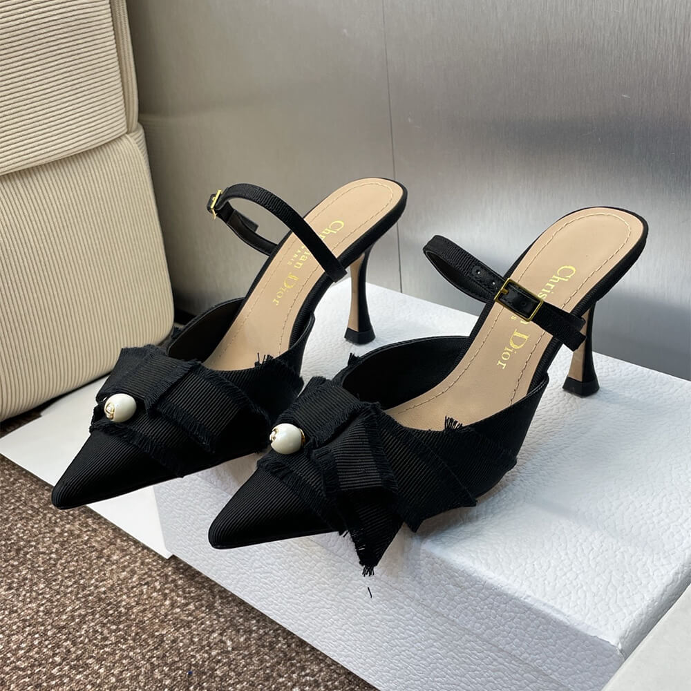 D10r AD10rable Heeled Mule