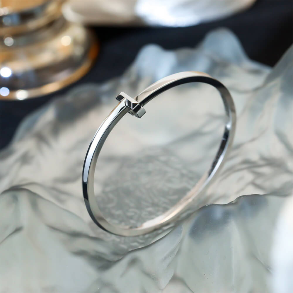 T*f*ny T T1 Narrow Hinged Bangle