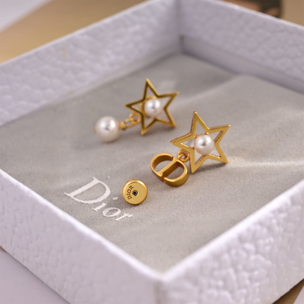 D10r EARRINGS