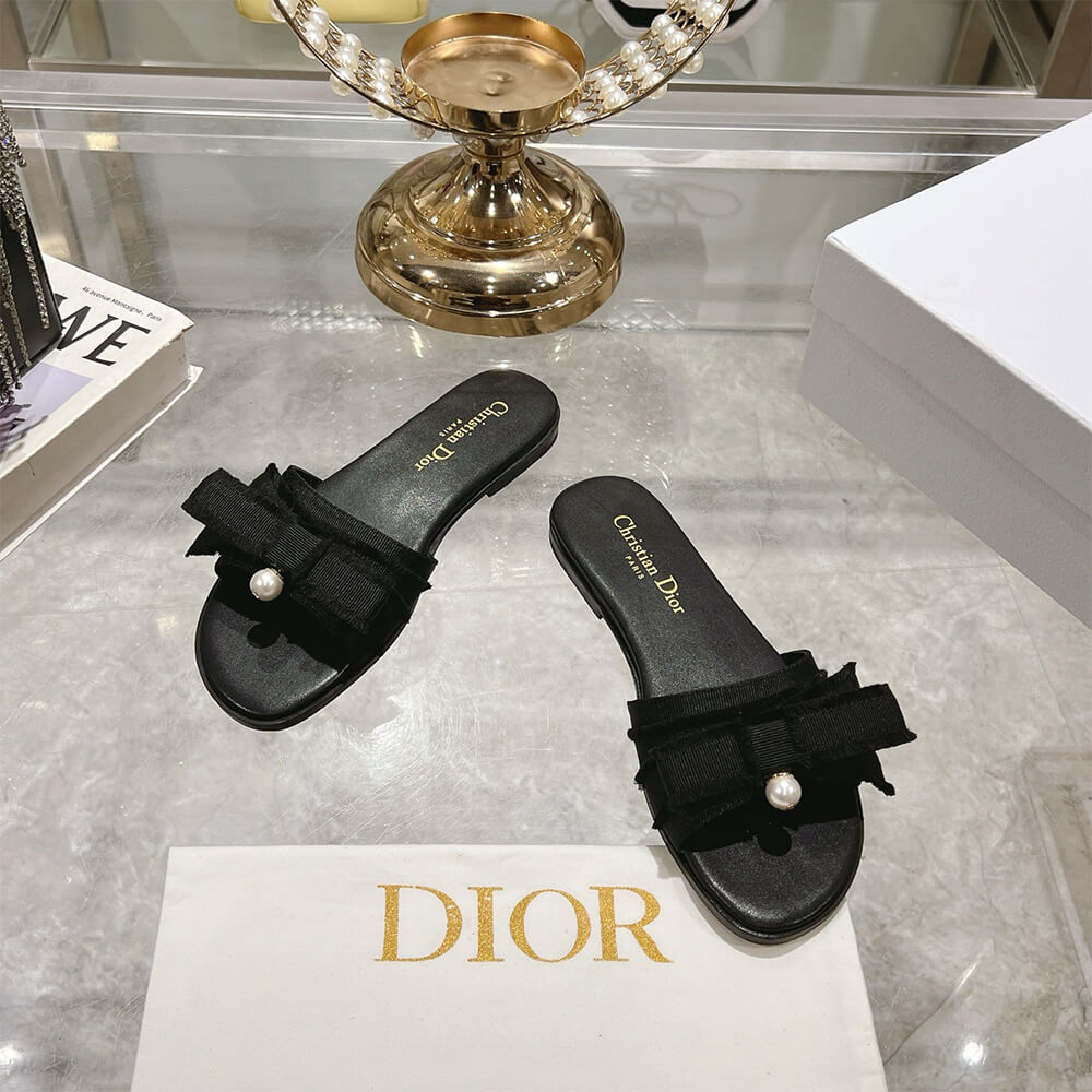 D10r AD10rable Slide