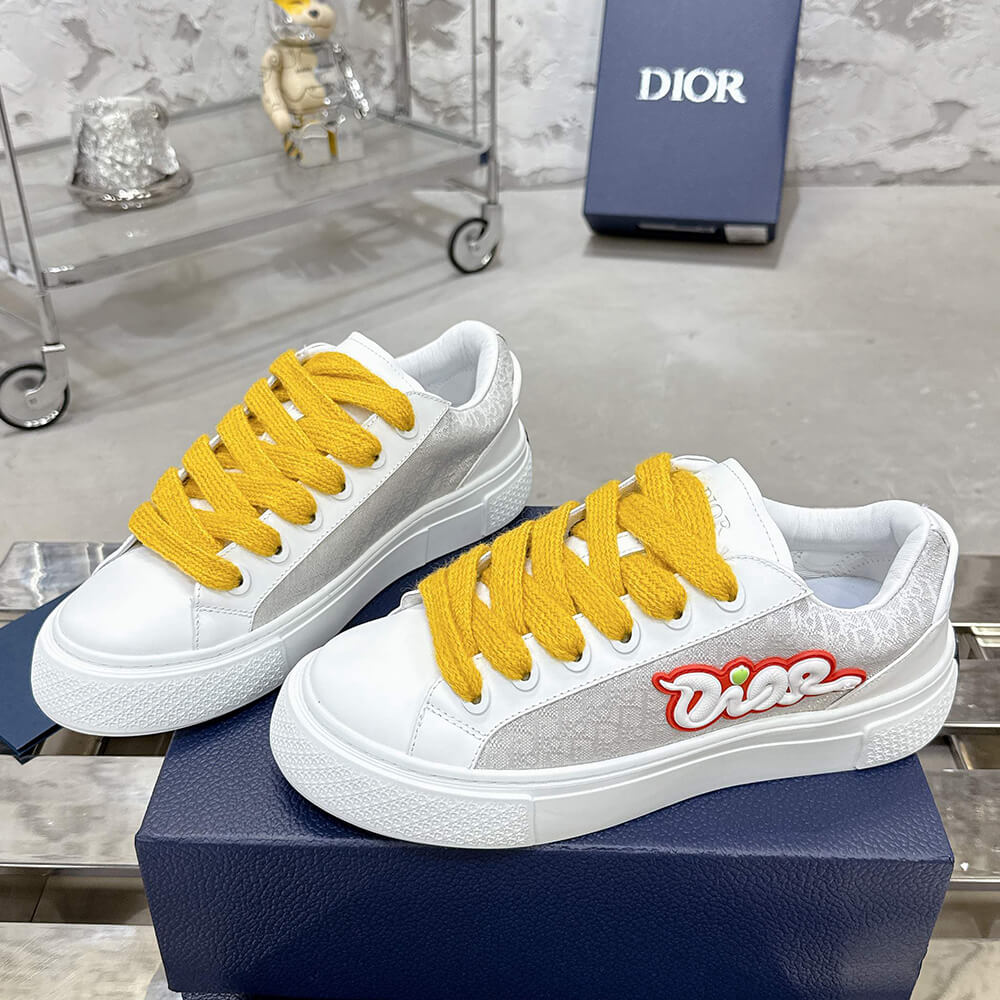 D10r B33 KAWS SNEAKERS