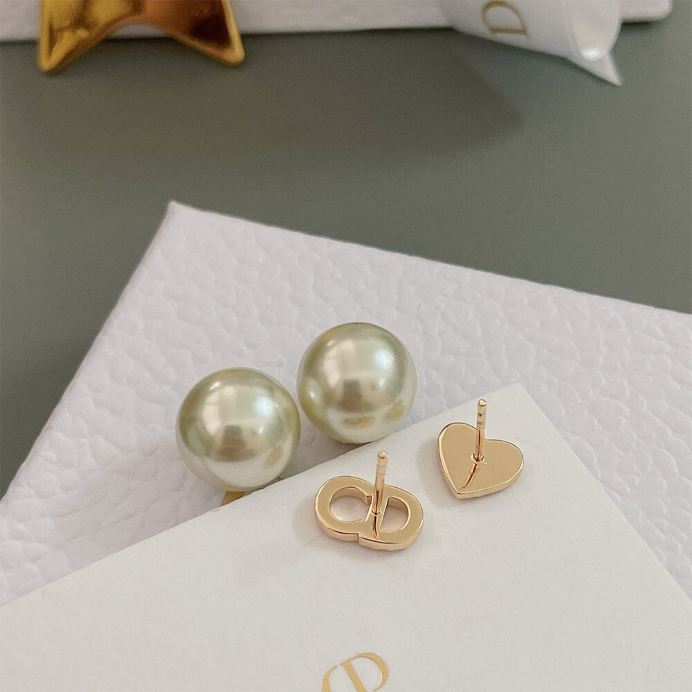 D10r EARRINGS