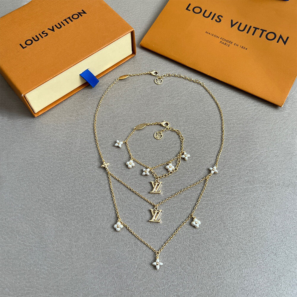 LV Floragram Necklace
