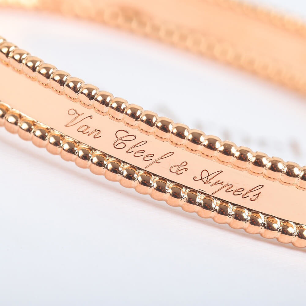 V*n Cl**f & Arpels Perlée Signature Bracelet, medium model