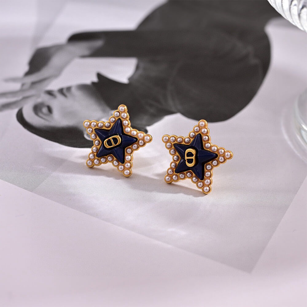 D10r EARRINGS