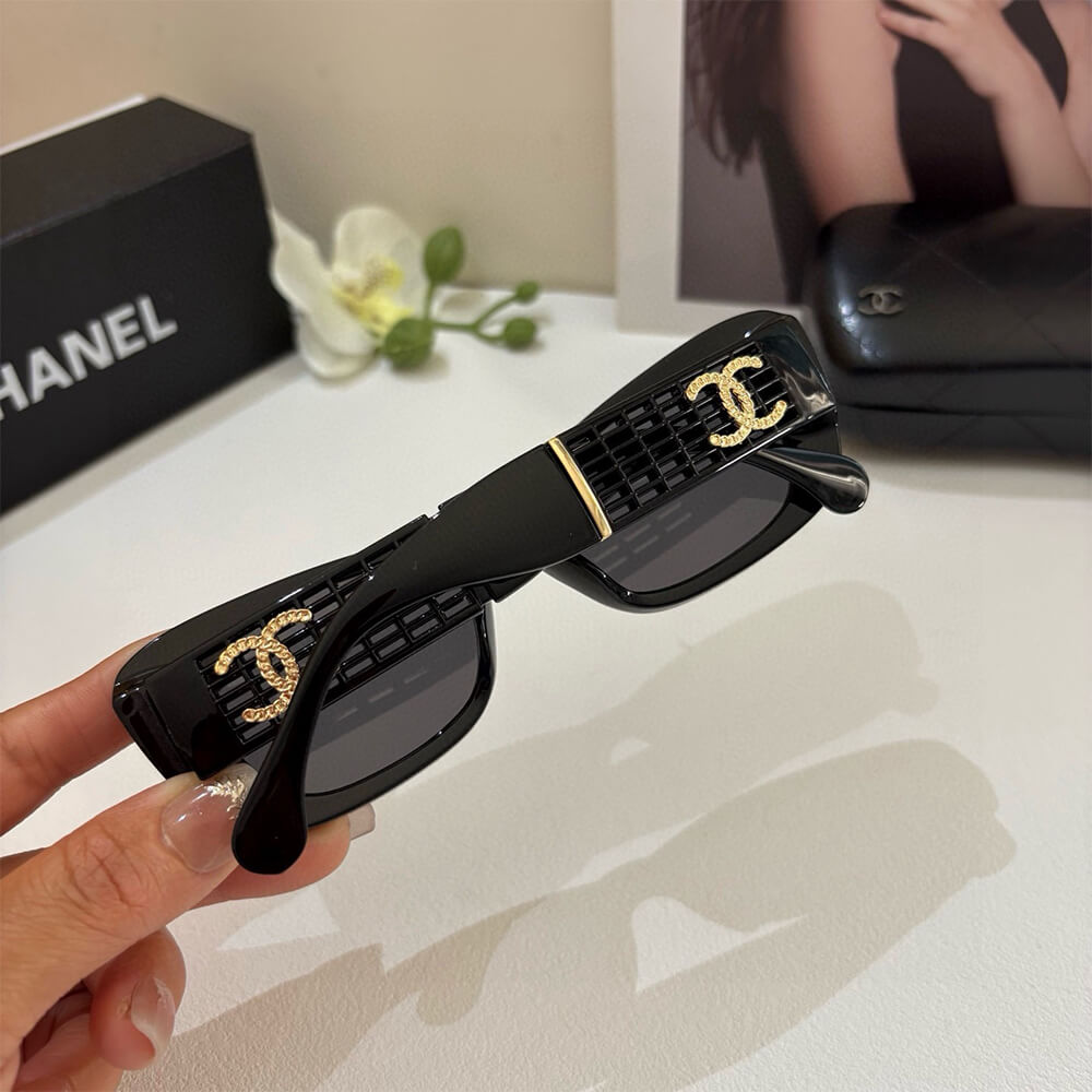Ch**el SUNGLASSES