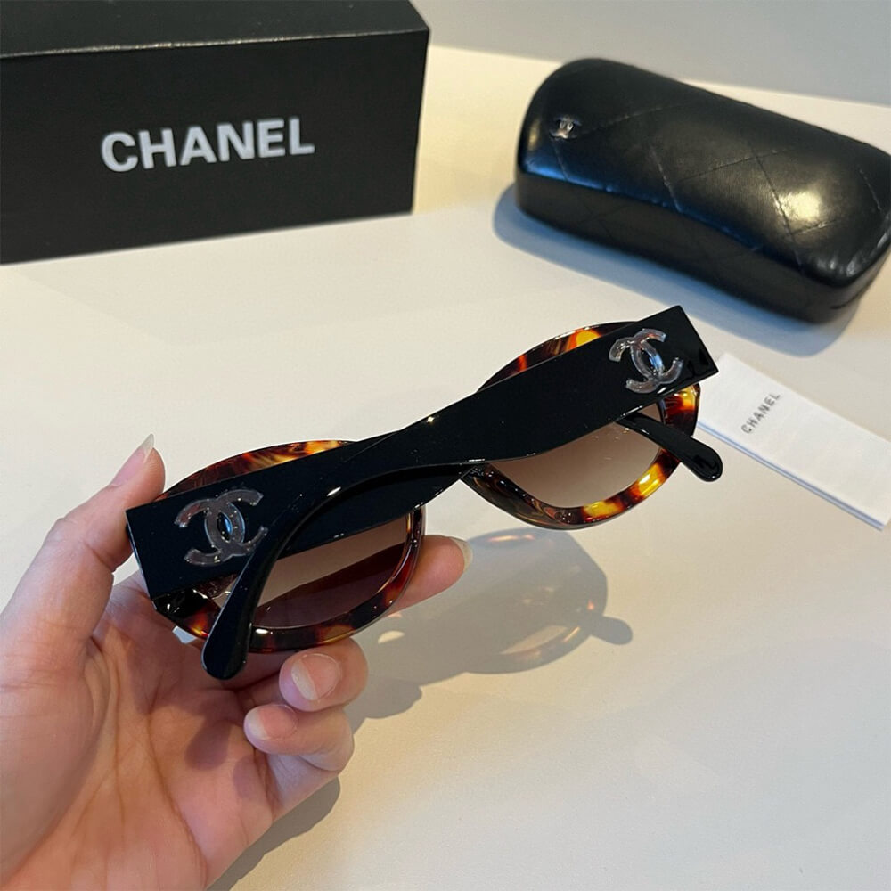 Ch**el SUNGLASSES