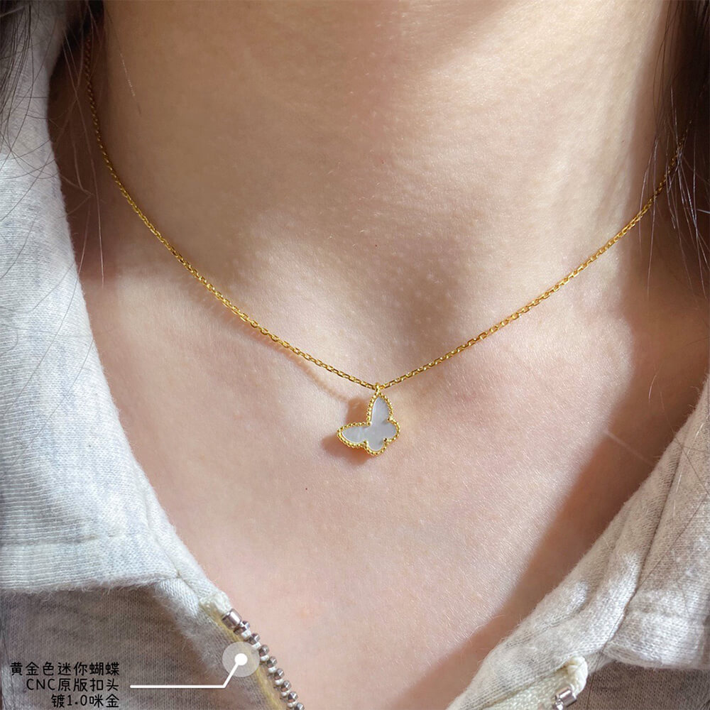 V*n Cl**f & Arpels Sweet Butterflies pendant