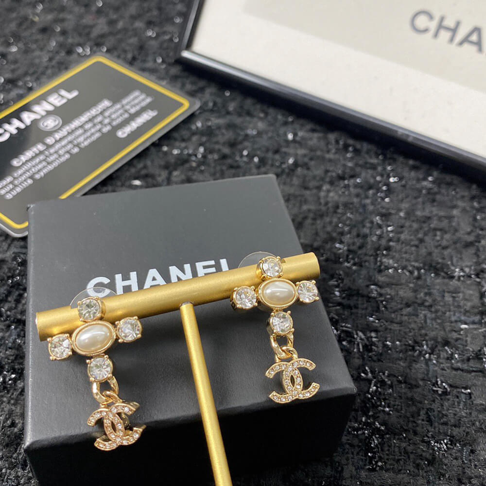Ch**el D1am0nd EARRINGS