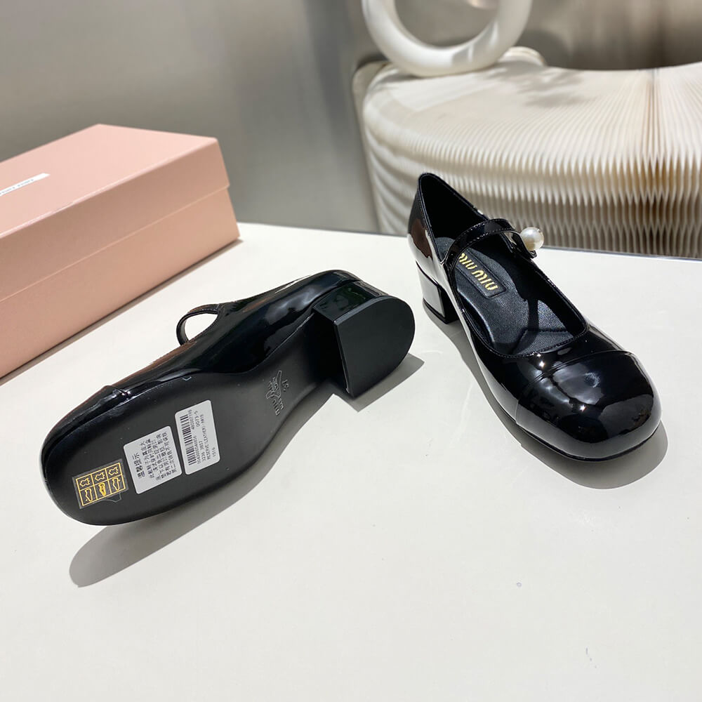 M1um1u Mary Jane pumps