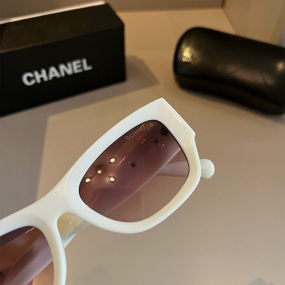 Ch**el SUNGLASSES