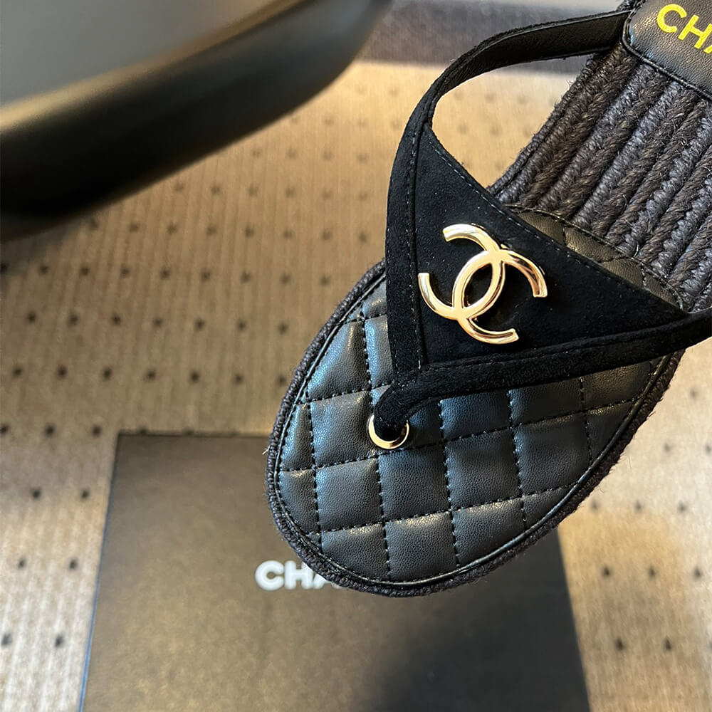 Ch**el Thongs