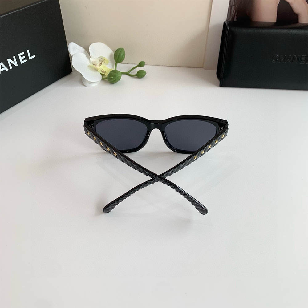 Ch**el SUNGLASSES