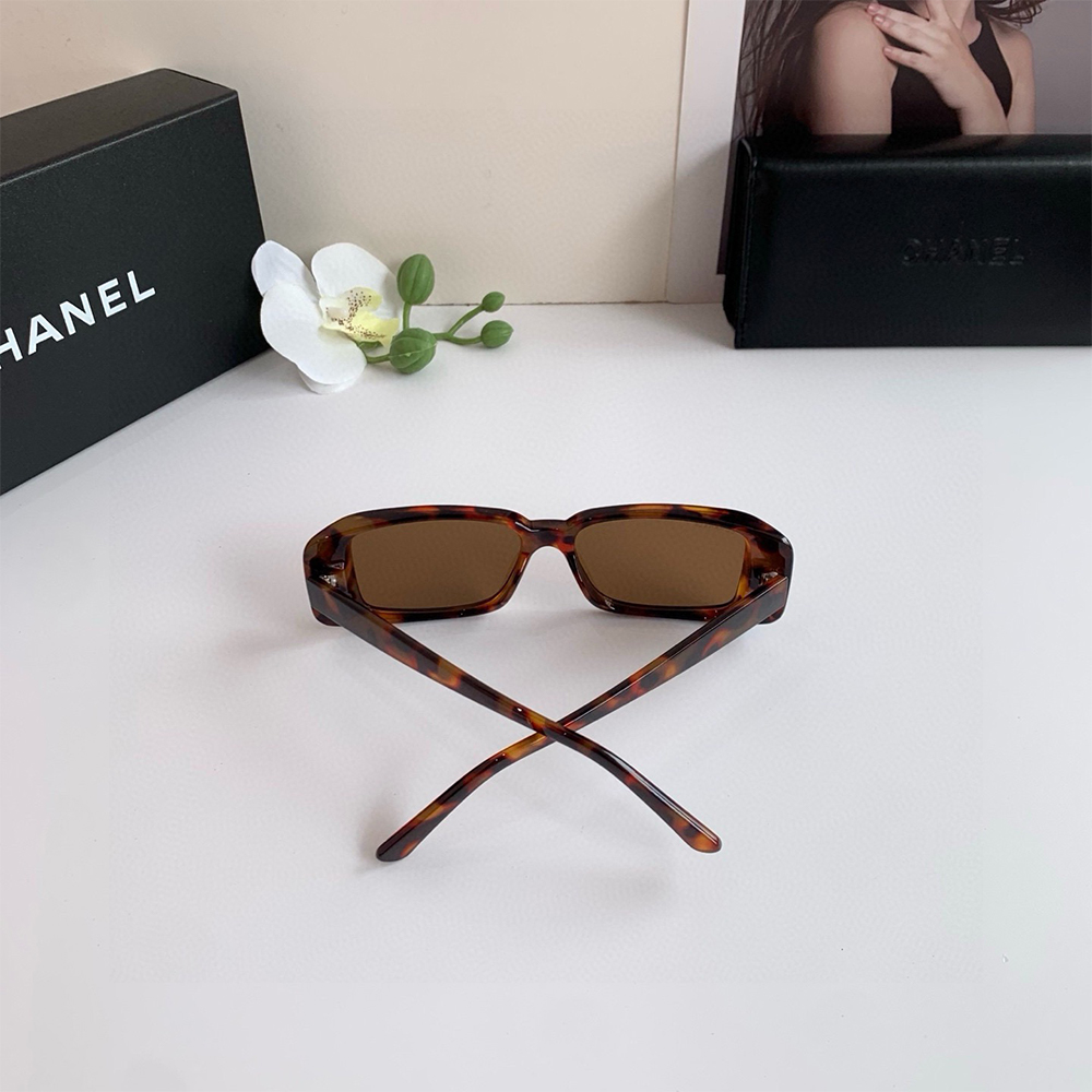 Ch**el SUNGLASSES