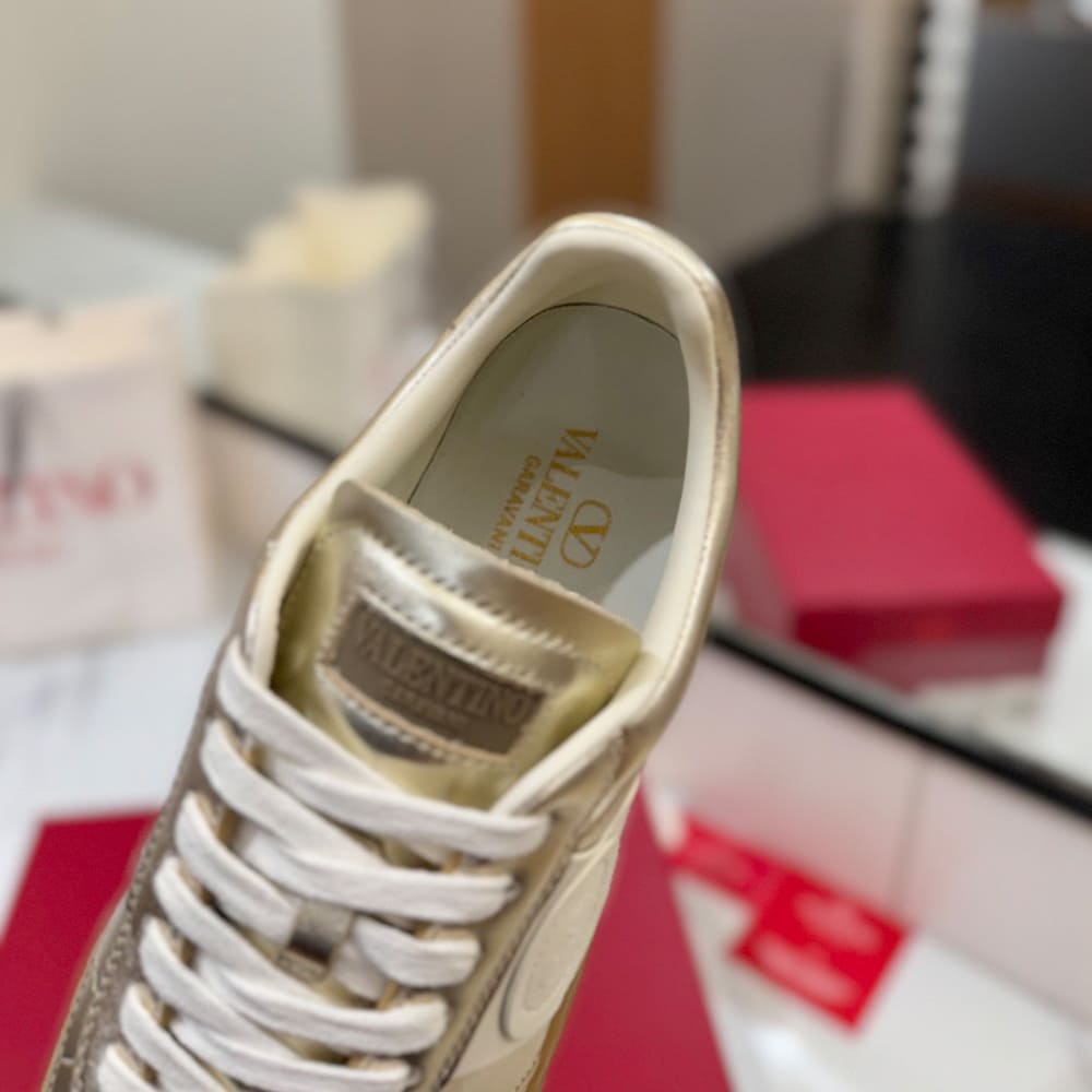 Va1e*ntin0 Women’s UPVILLAGE calfskin sneakers