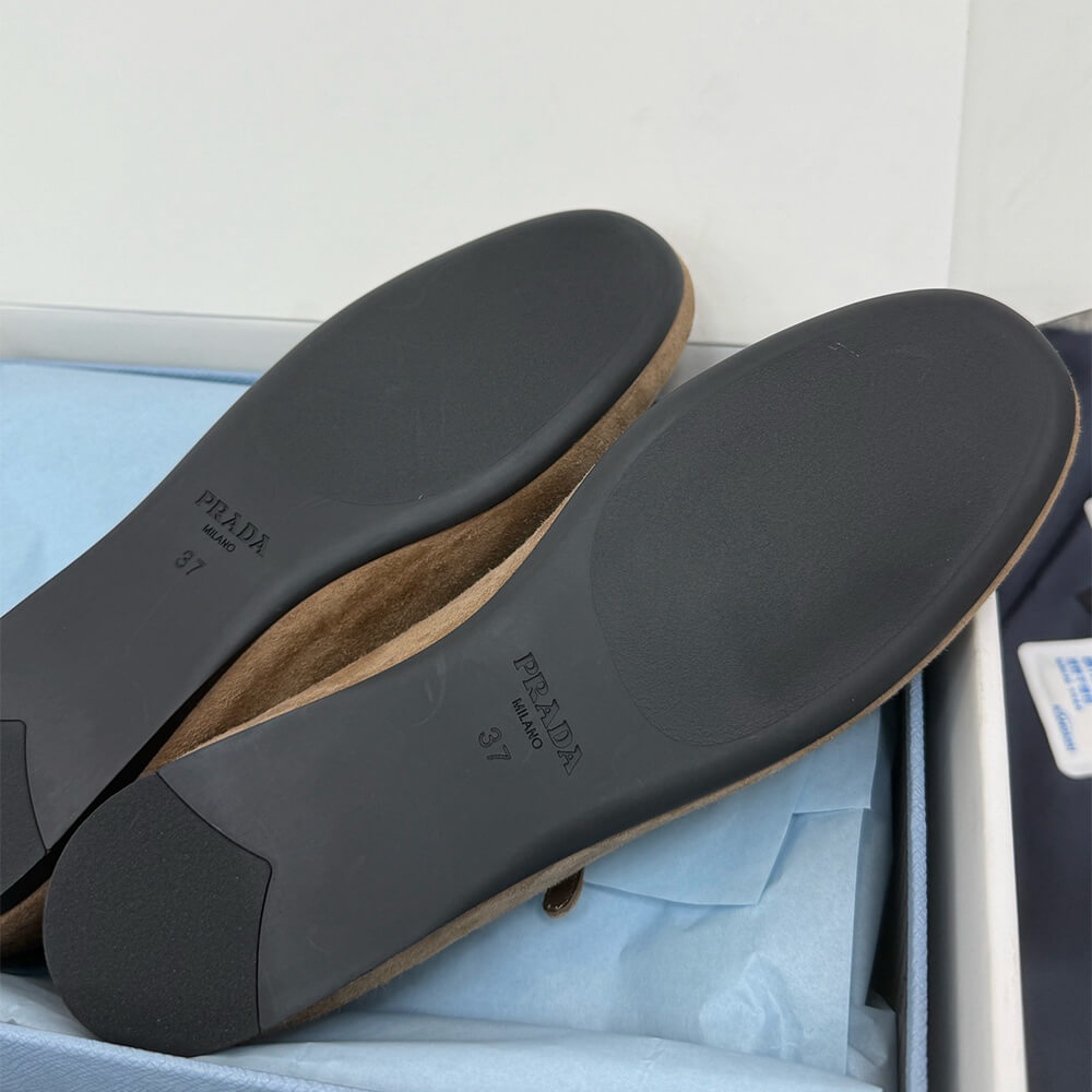 Pra*a Suede ballerinas