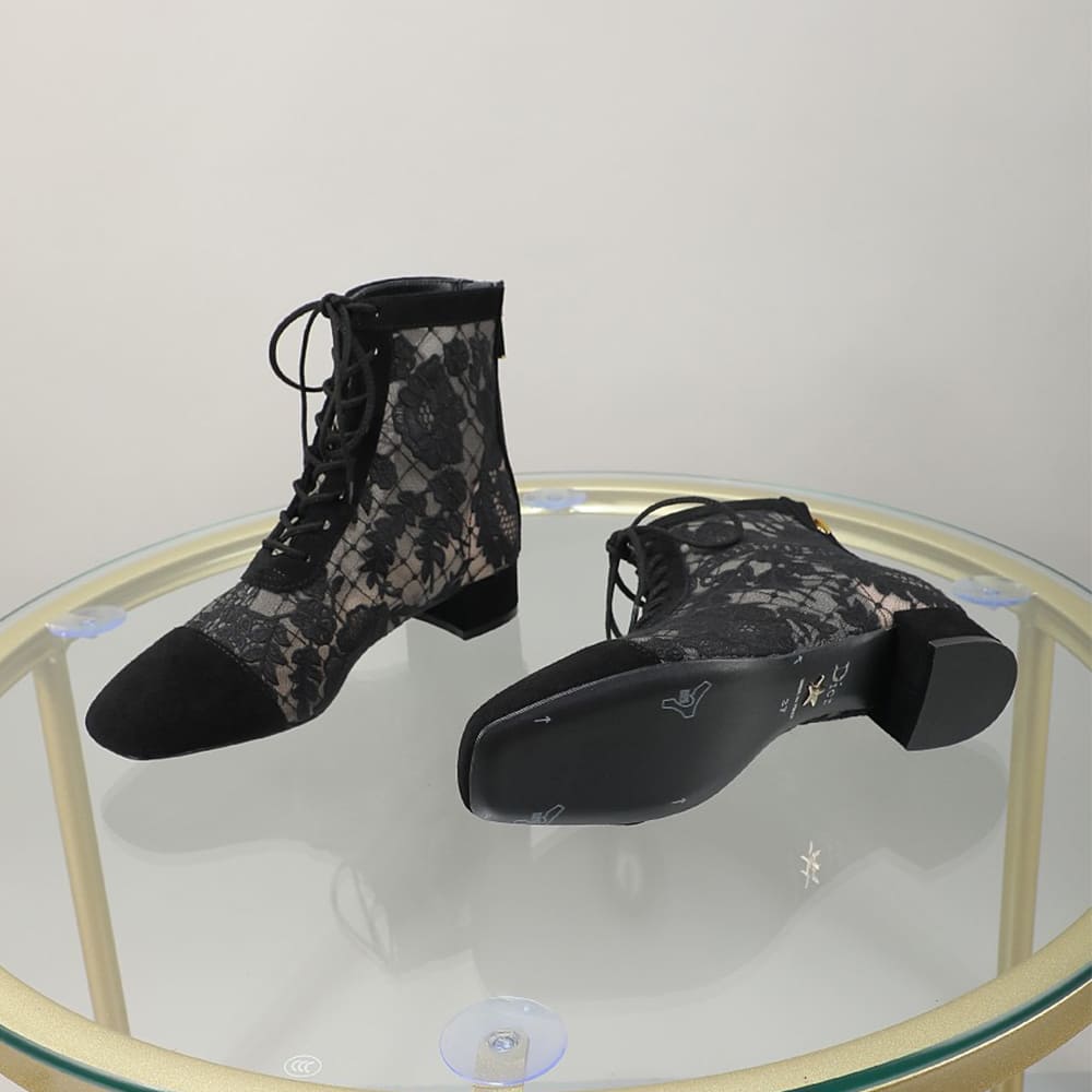 D10r Naughtily-D Heeled Ankle Boot