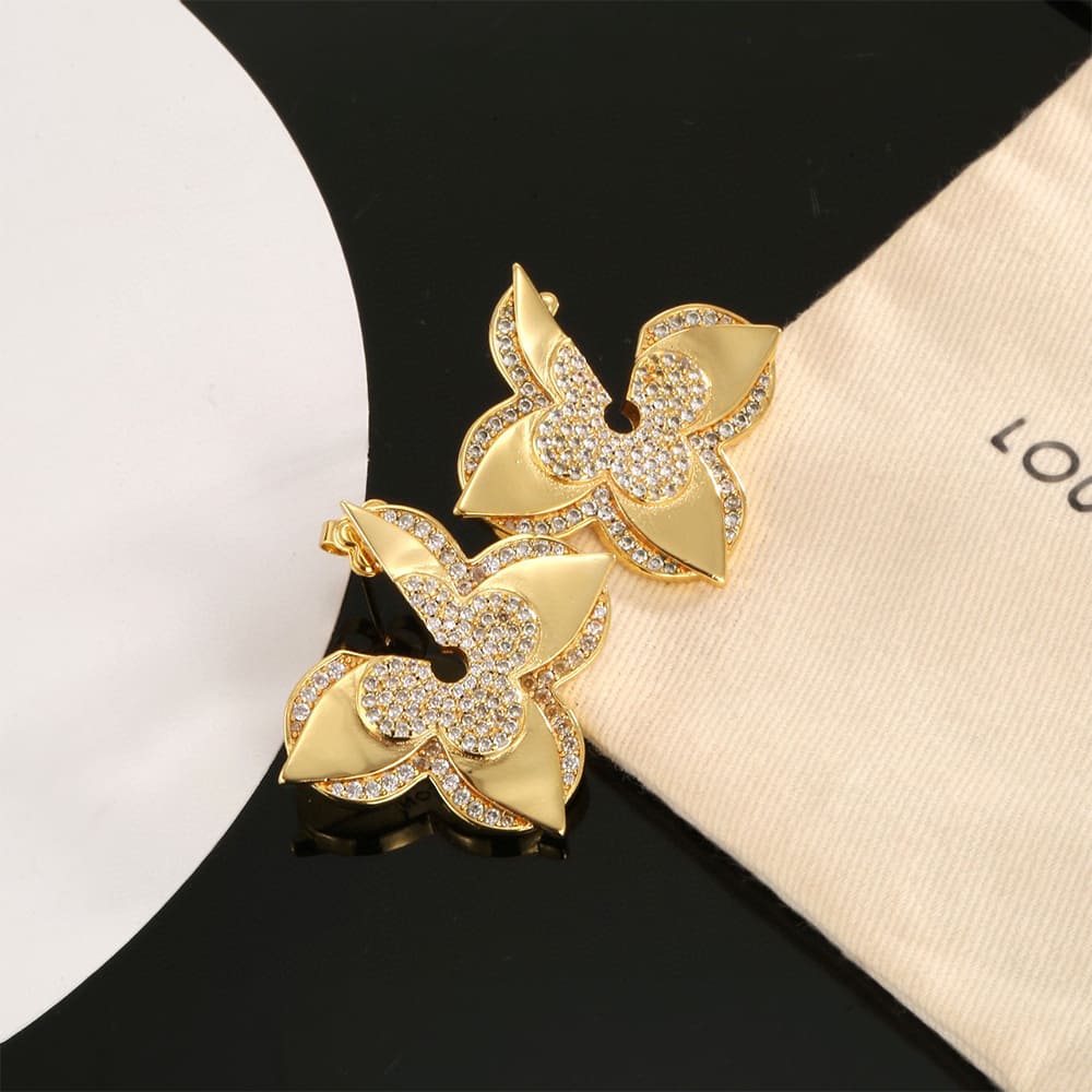LV MEDAILLON EARRINGS