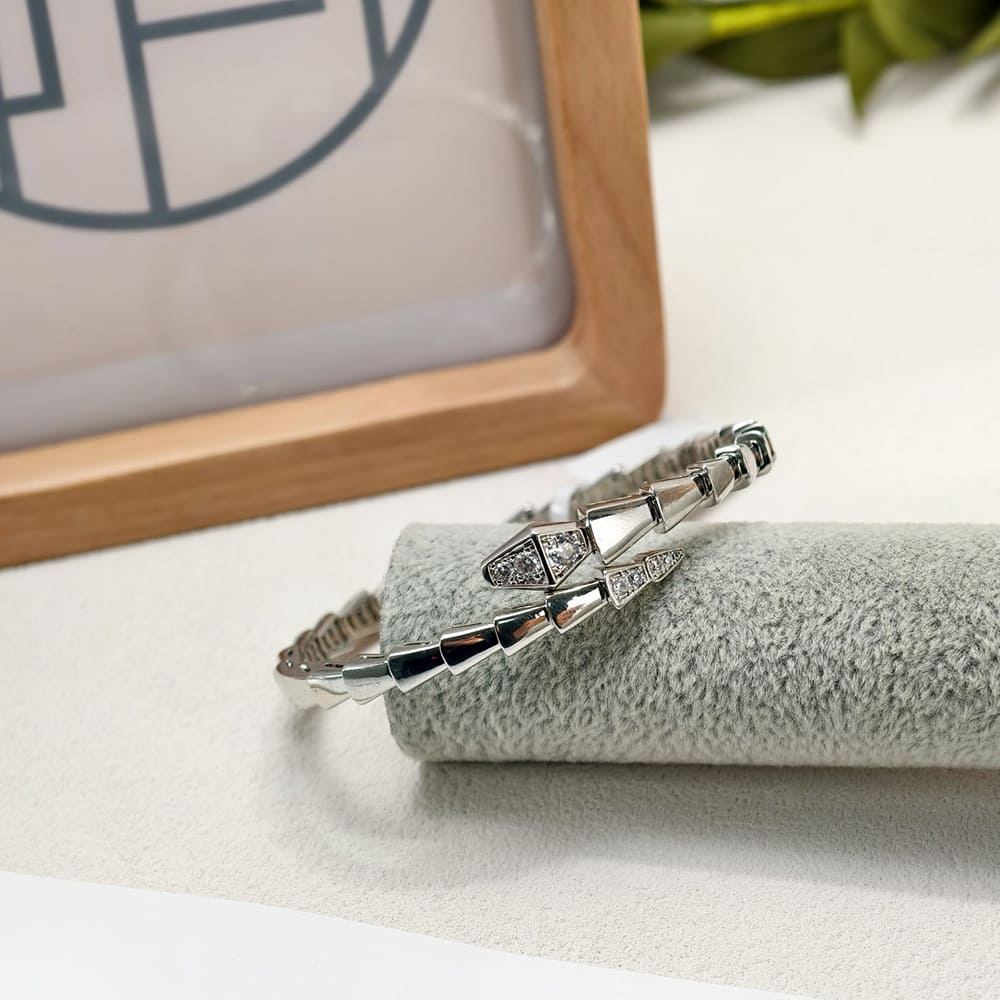 Bv1g*ai Serpenti Viper Bracelet