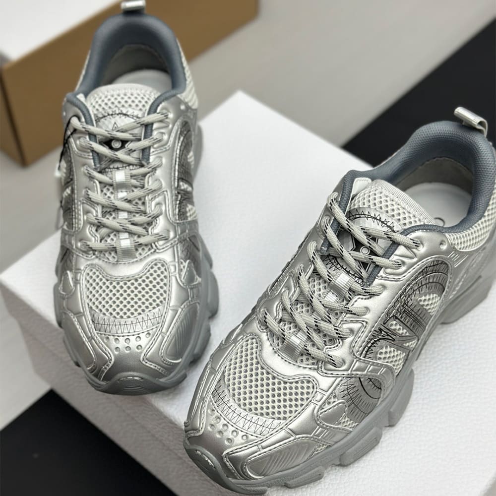 D10r Chrono Sneaker