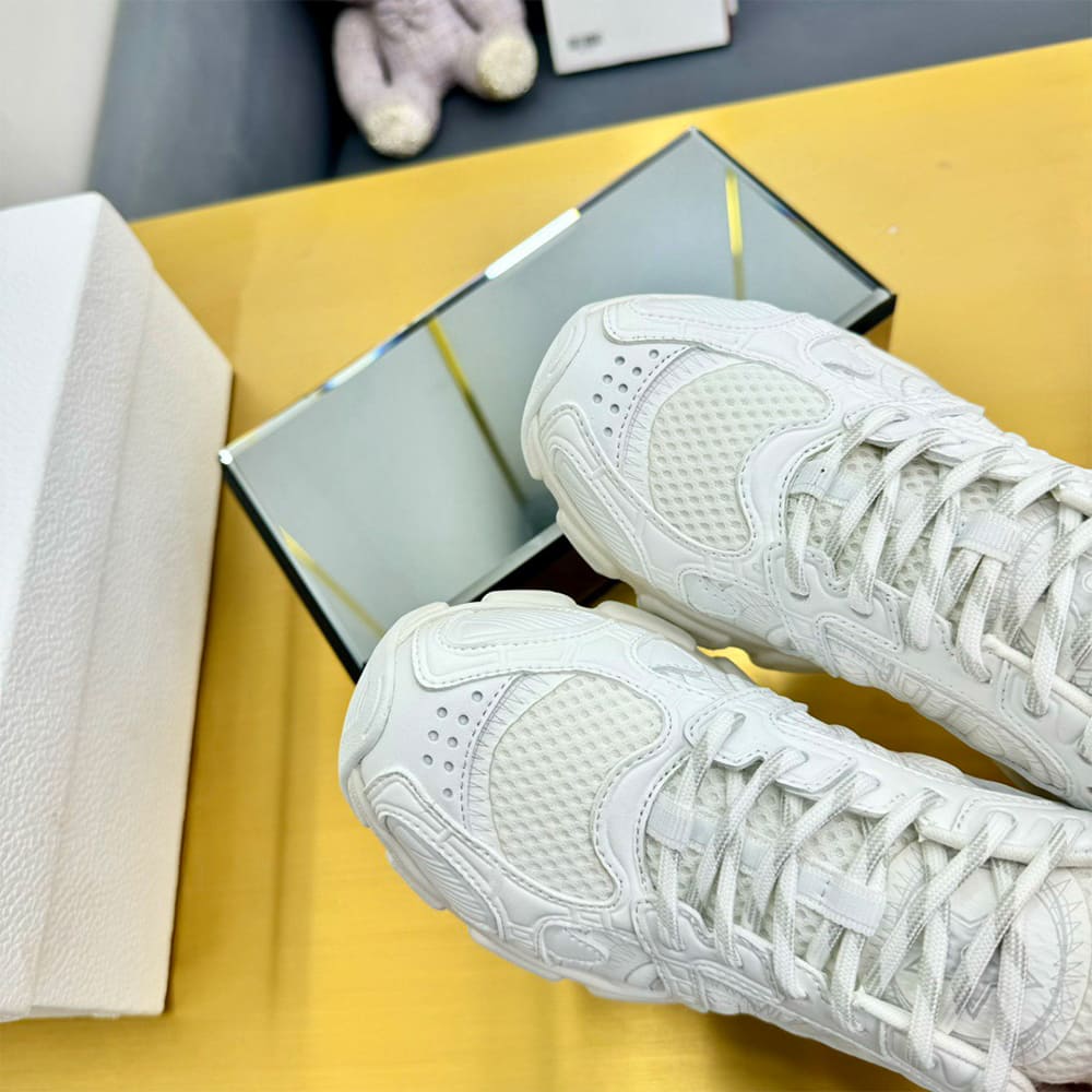 D10r Chrono Sneaker