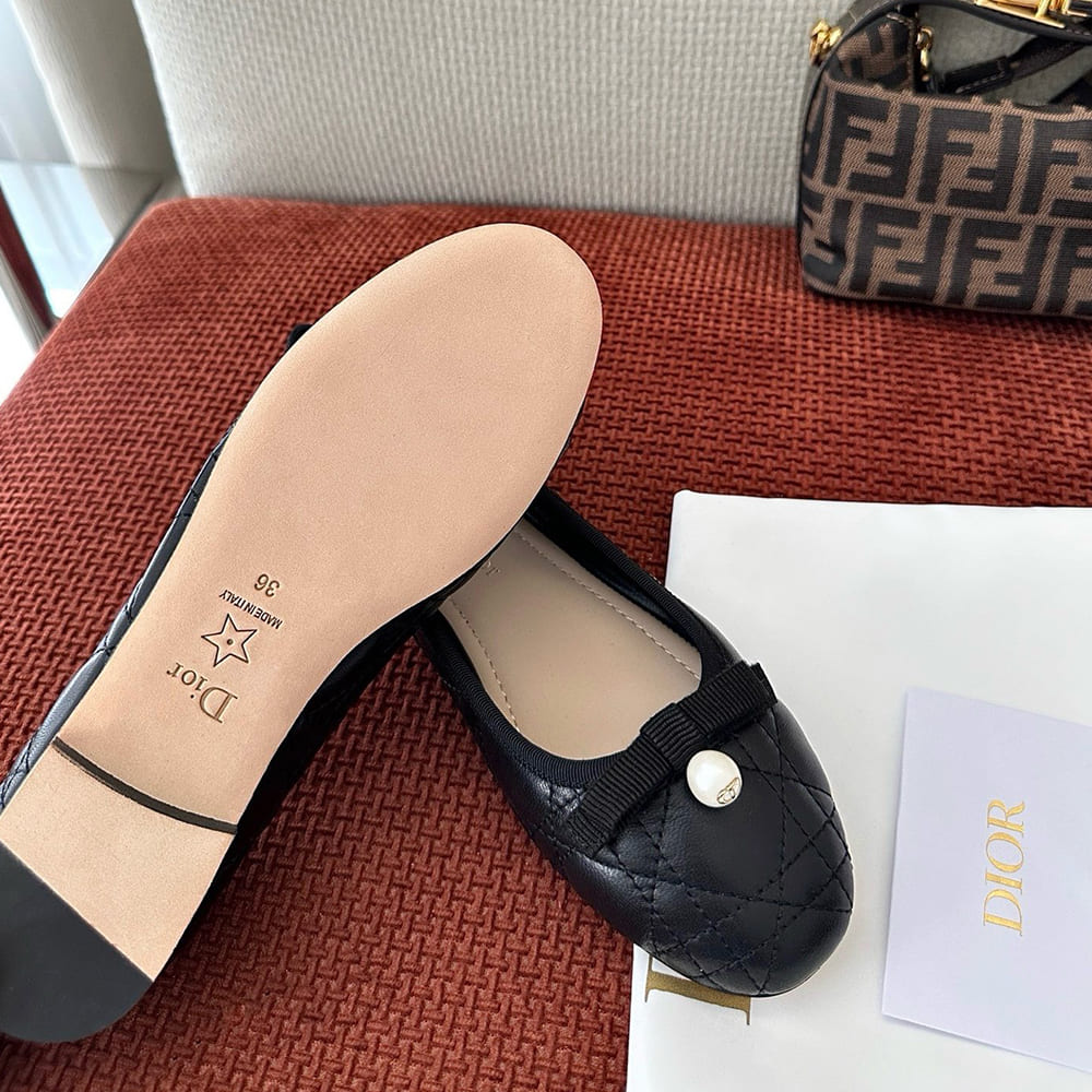 D10r Ballet Flat