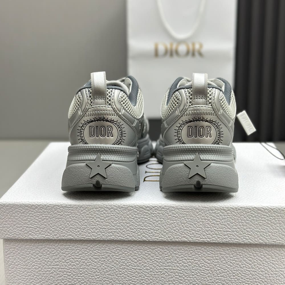 D10r Chrono Sneaker