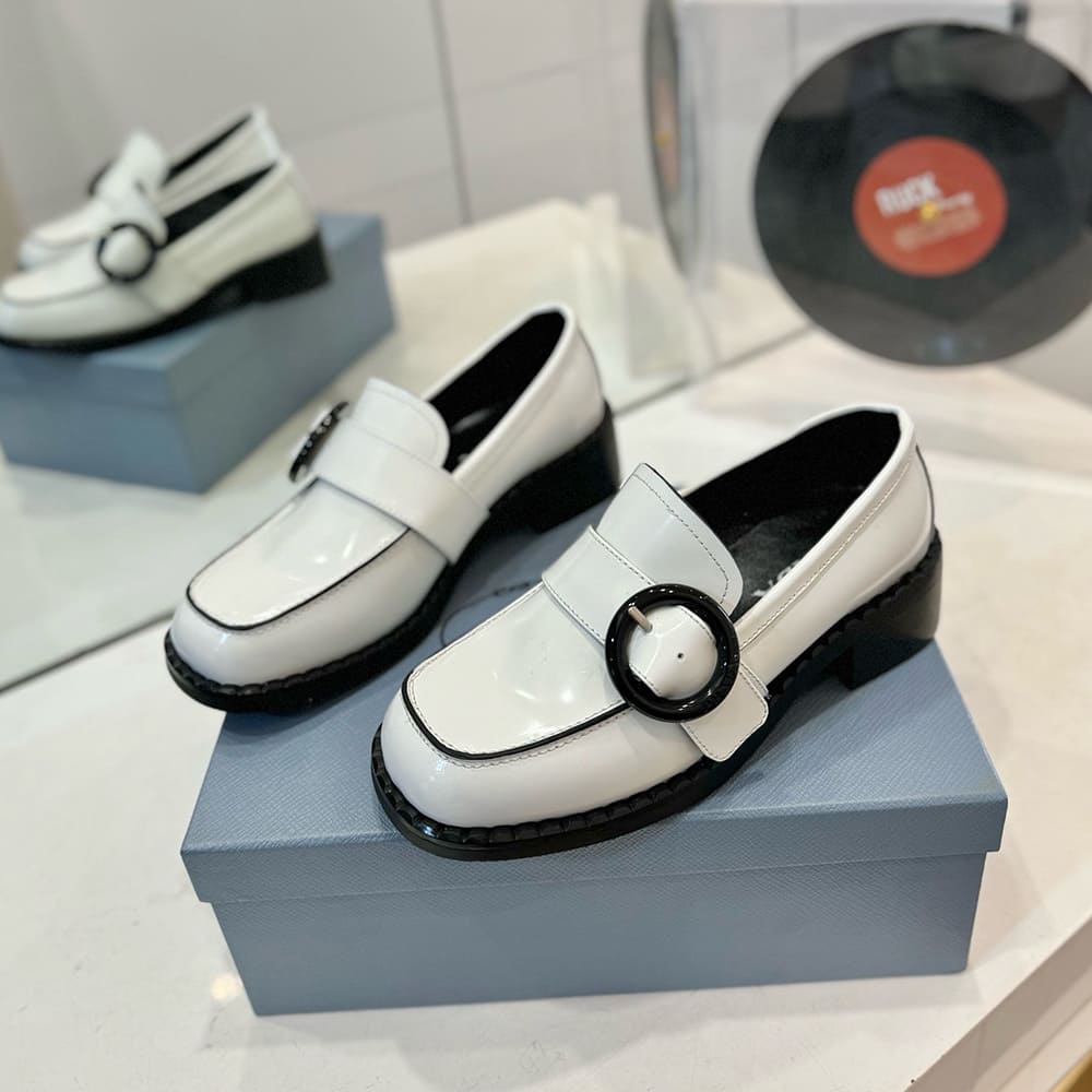 Pra*a loafers