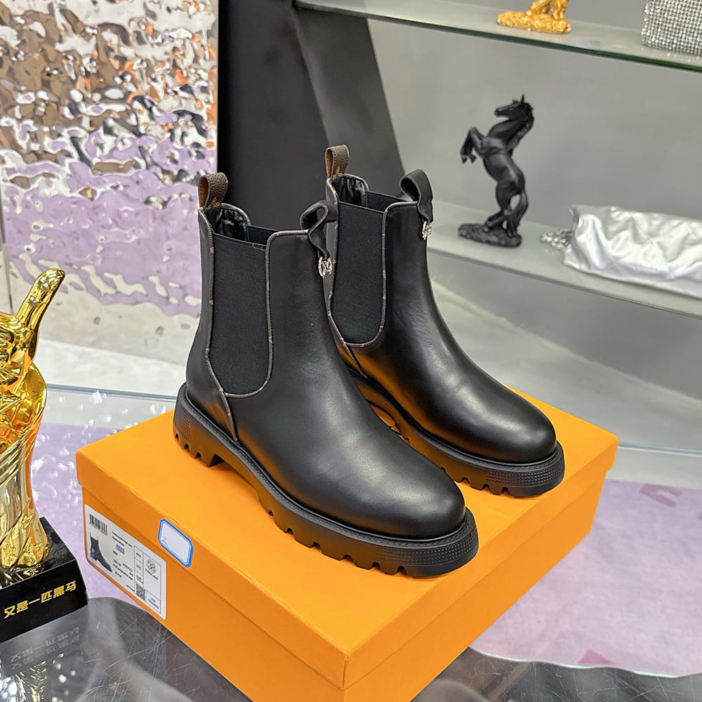 LV District Chelsea Ankle Boot