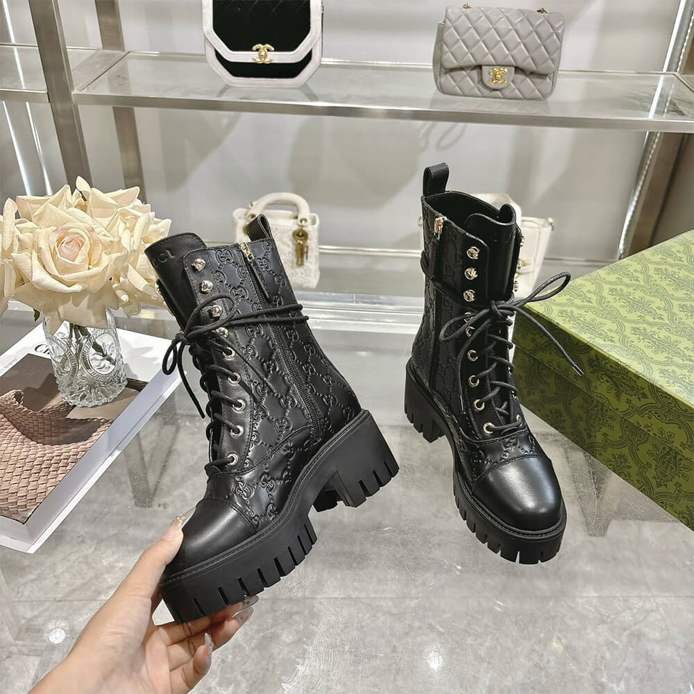 Gvc*1 Women’s lace-up ankle boot with GG