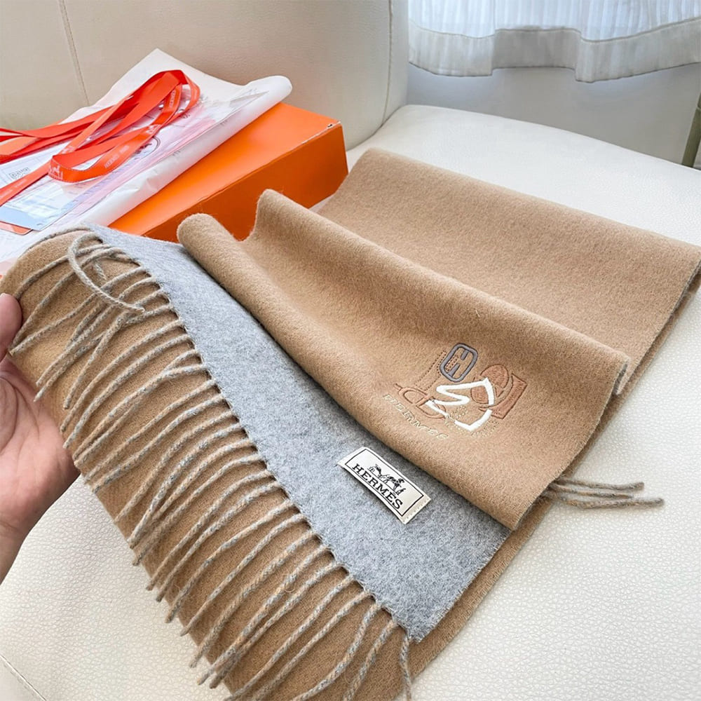 H**me5 Recto-Verso PM H Puzzle Scarf