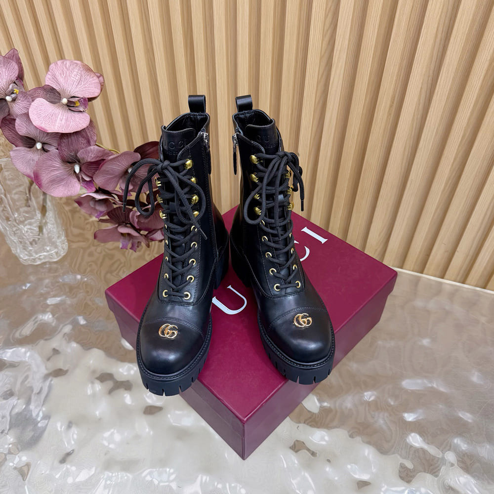 Gvc*1 Women’s lace-up ankle boot with GG